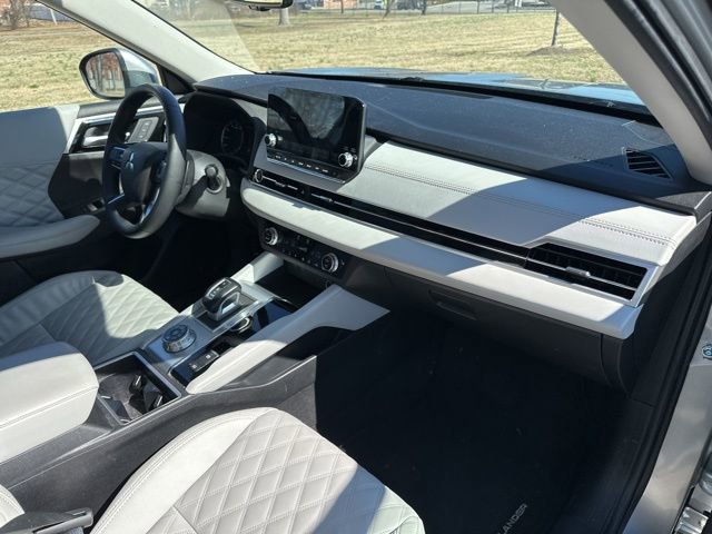 Used 2022 Mitsubishi Outlander SEL image 21