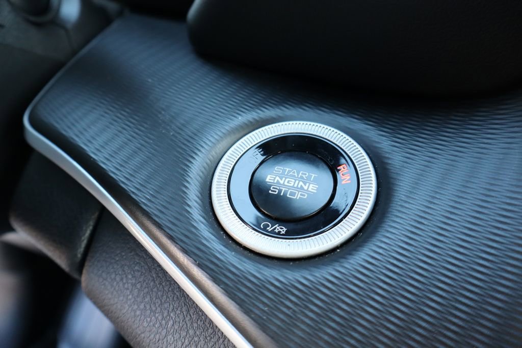 Used 2024 Jeep Grand Cherokee L Altitude image 17