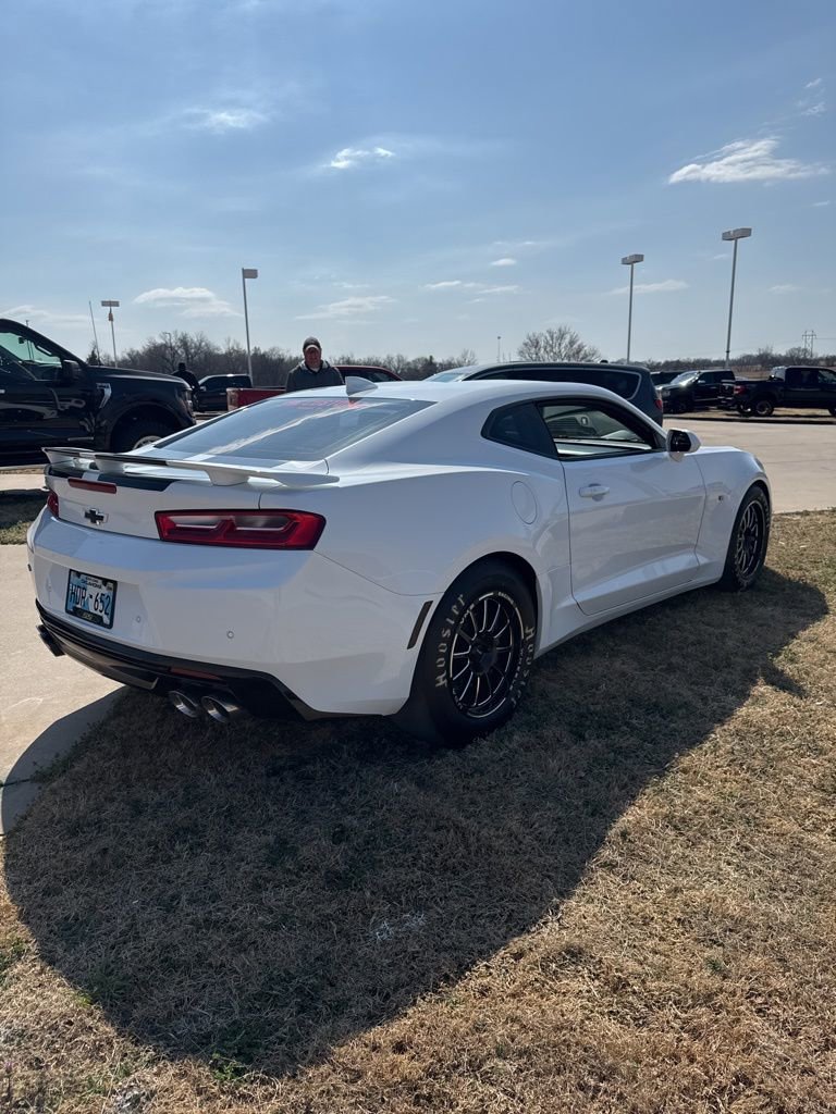 Used 2018 Chevrolet Camaro SS image 4