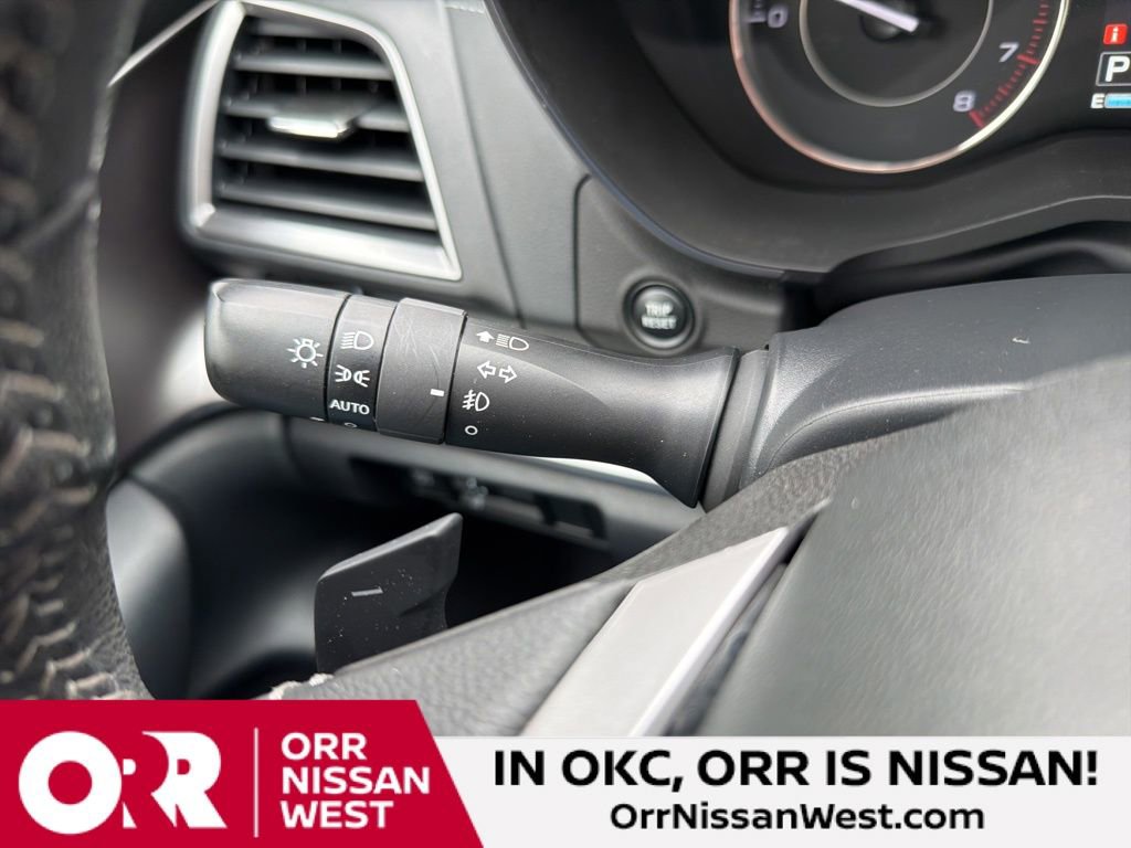 Used 2023 Subaru Impreza 2.0i Limited image 29