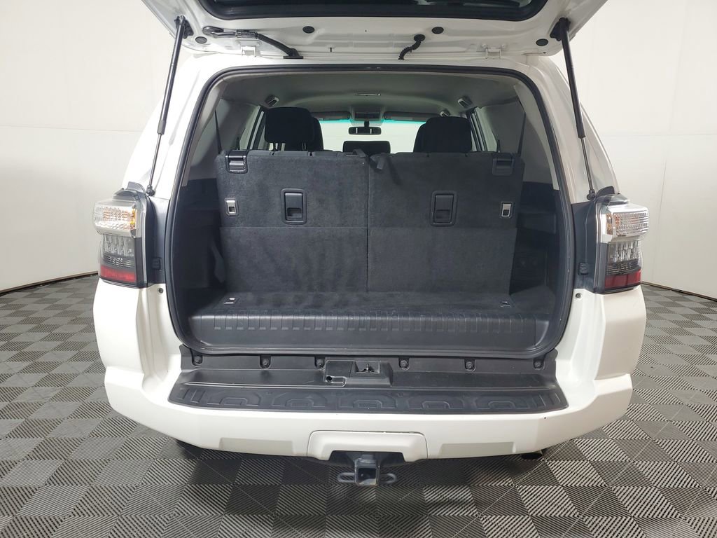 Used 2018 Toyota 4Runner SR5 RWD image 8