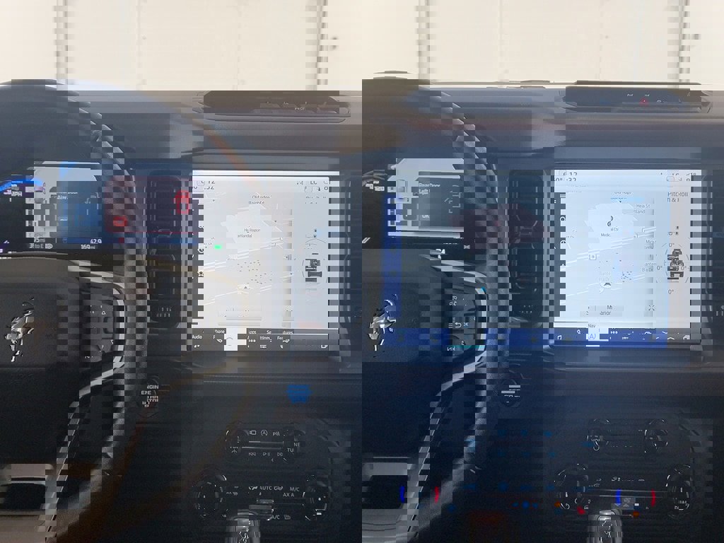 Used 2022 Ford Bronco Outer Banks image 17