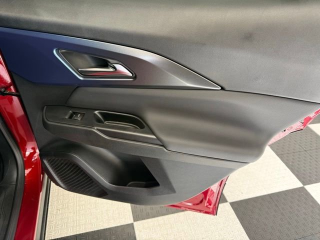 New 2026 Chevrolet Equinox EV LT image 24