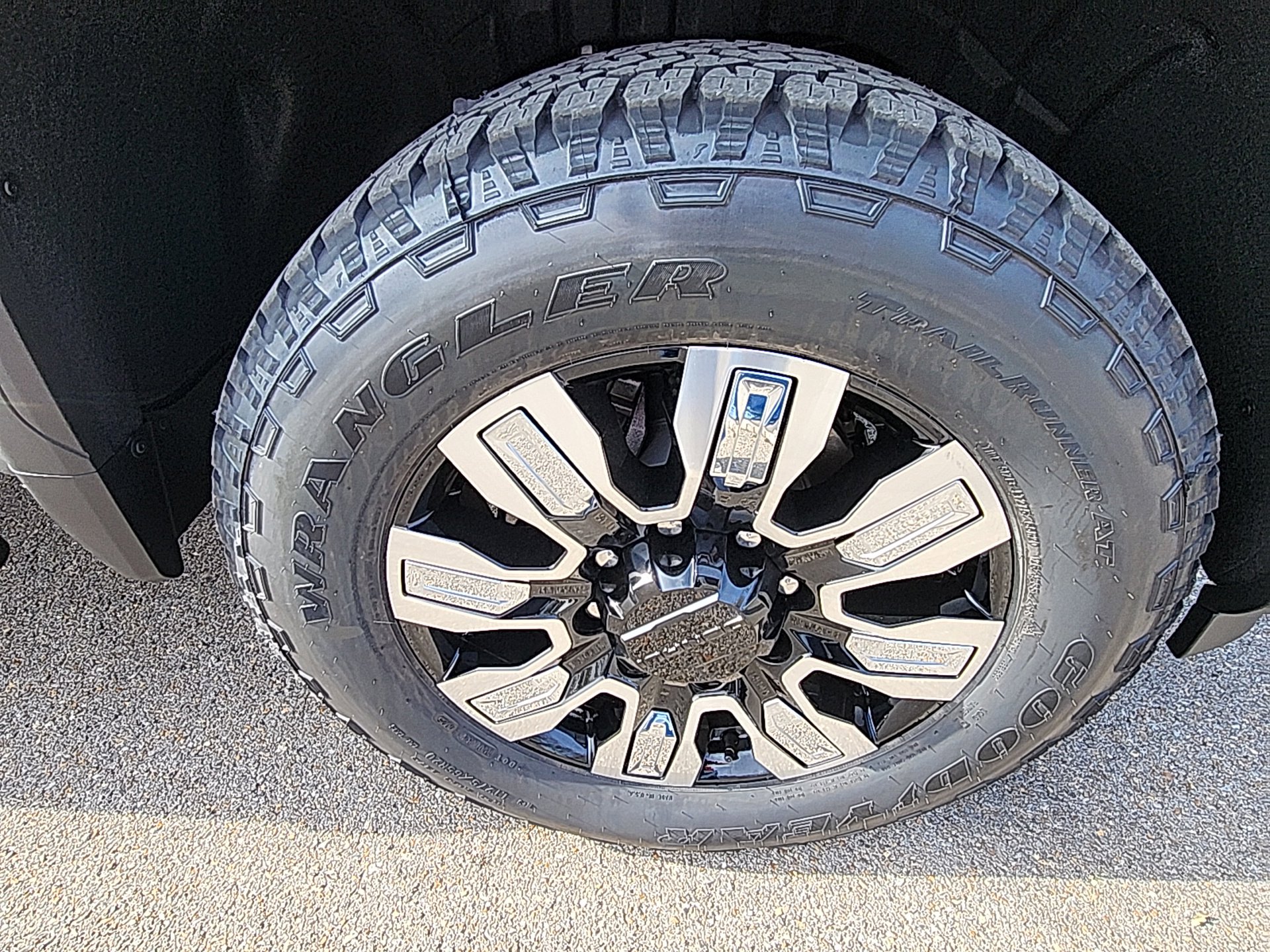 New 2026 GMC Sierra 2500 Denali image 12