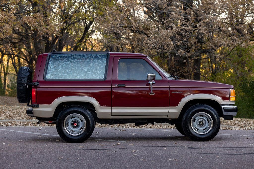 Used 1989 Ford Bronco II 4WD image 17