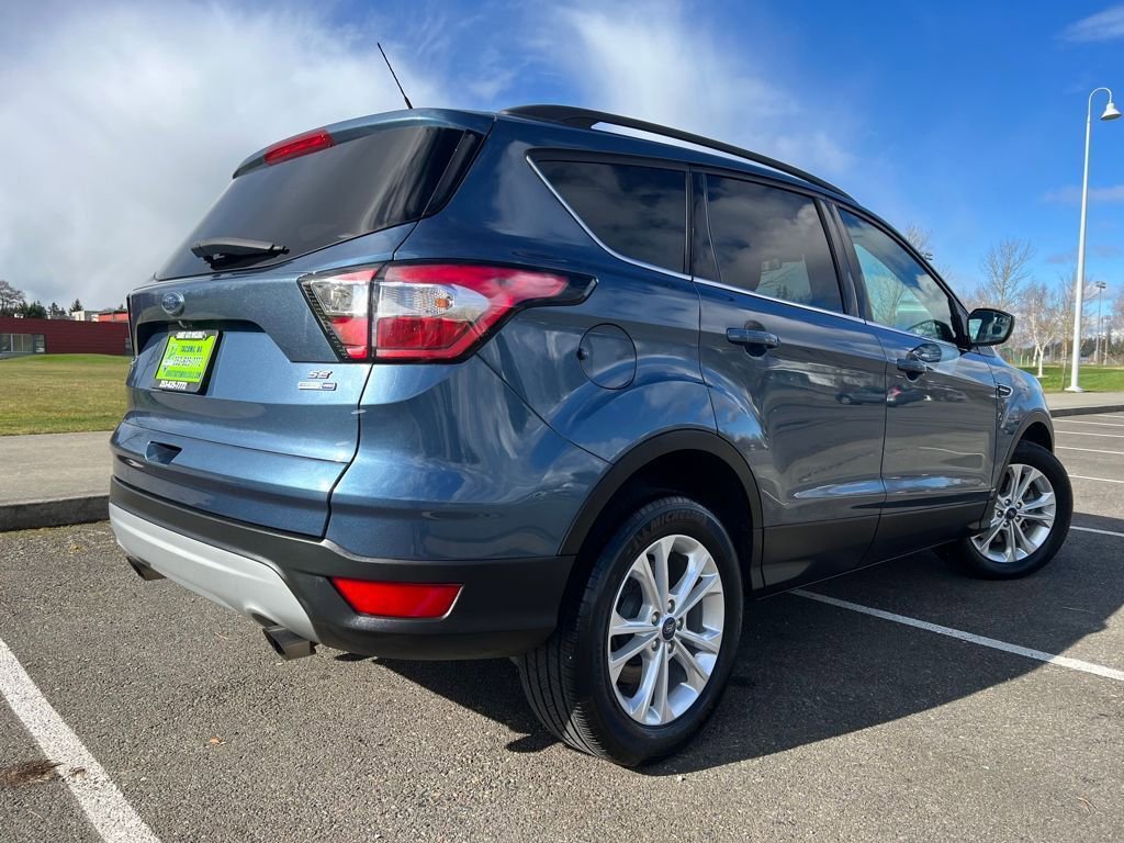 Used 2018 Ford Escape SE w/ SE Sync 3 Package image 5