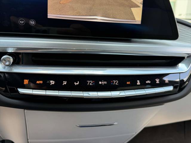 Used 2023 Cadillac Lyriq 2WD image 34