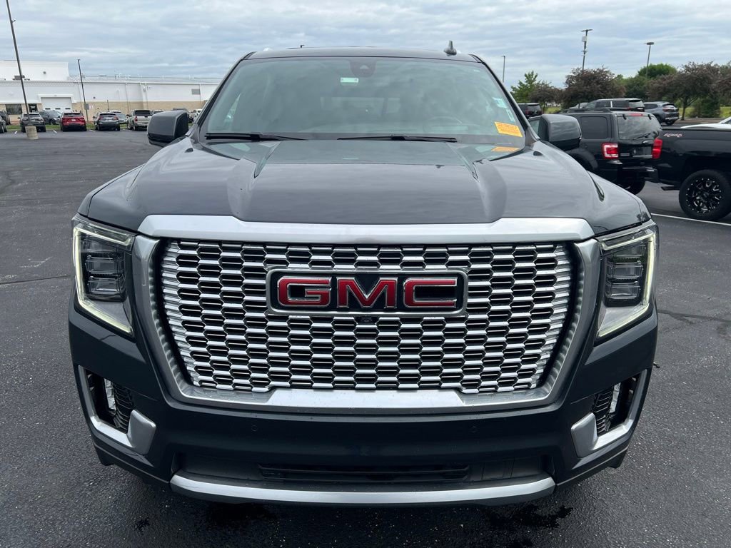Used 2021 GMC Yukon XL Denali AWD/4WD image 6