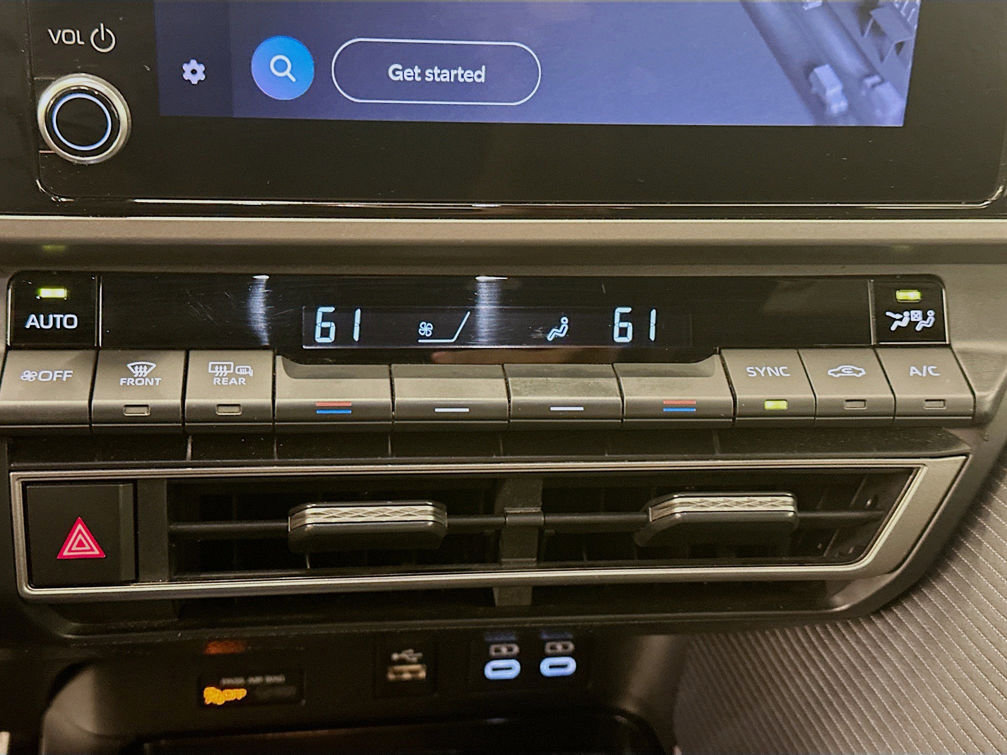 Used 2025 Toyota Camry SE image 24