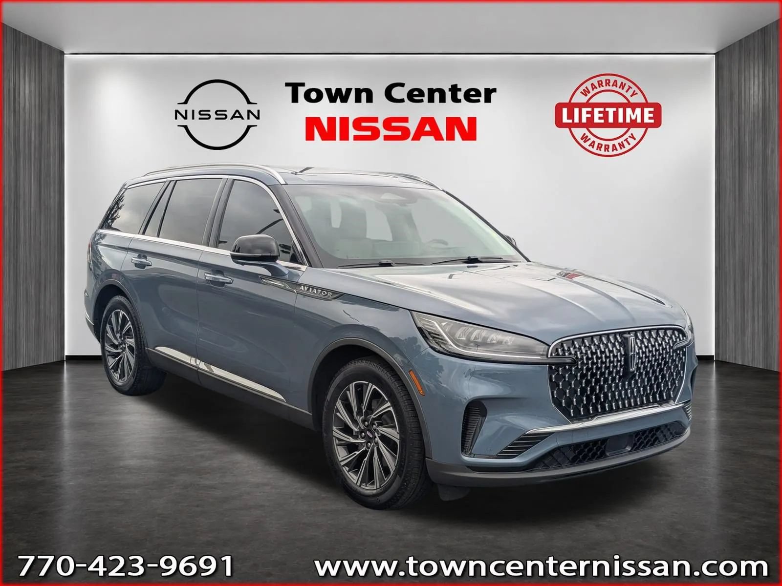 Used 2025 Lincoln Aviator 2WD