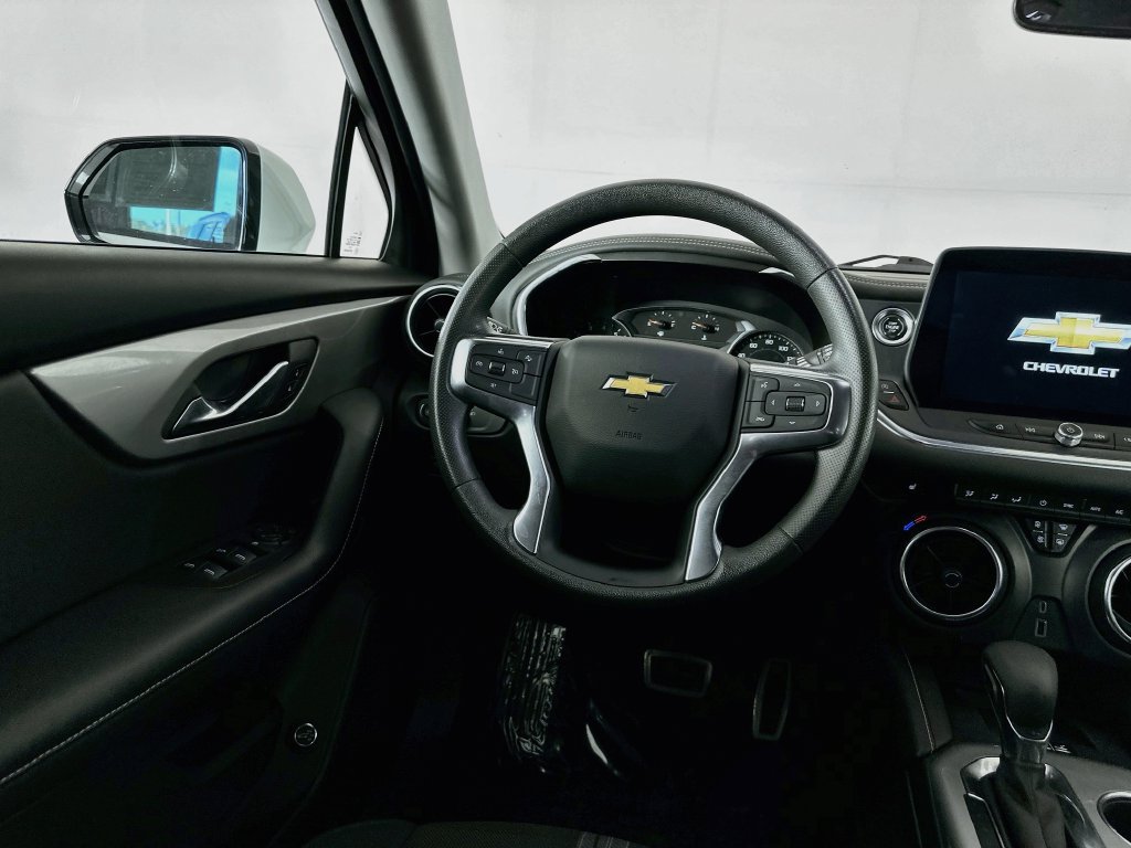 Used 2023 Chevrolet Blazer LT w/ Convenience Package FWD image 31