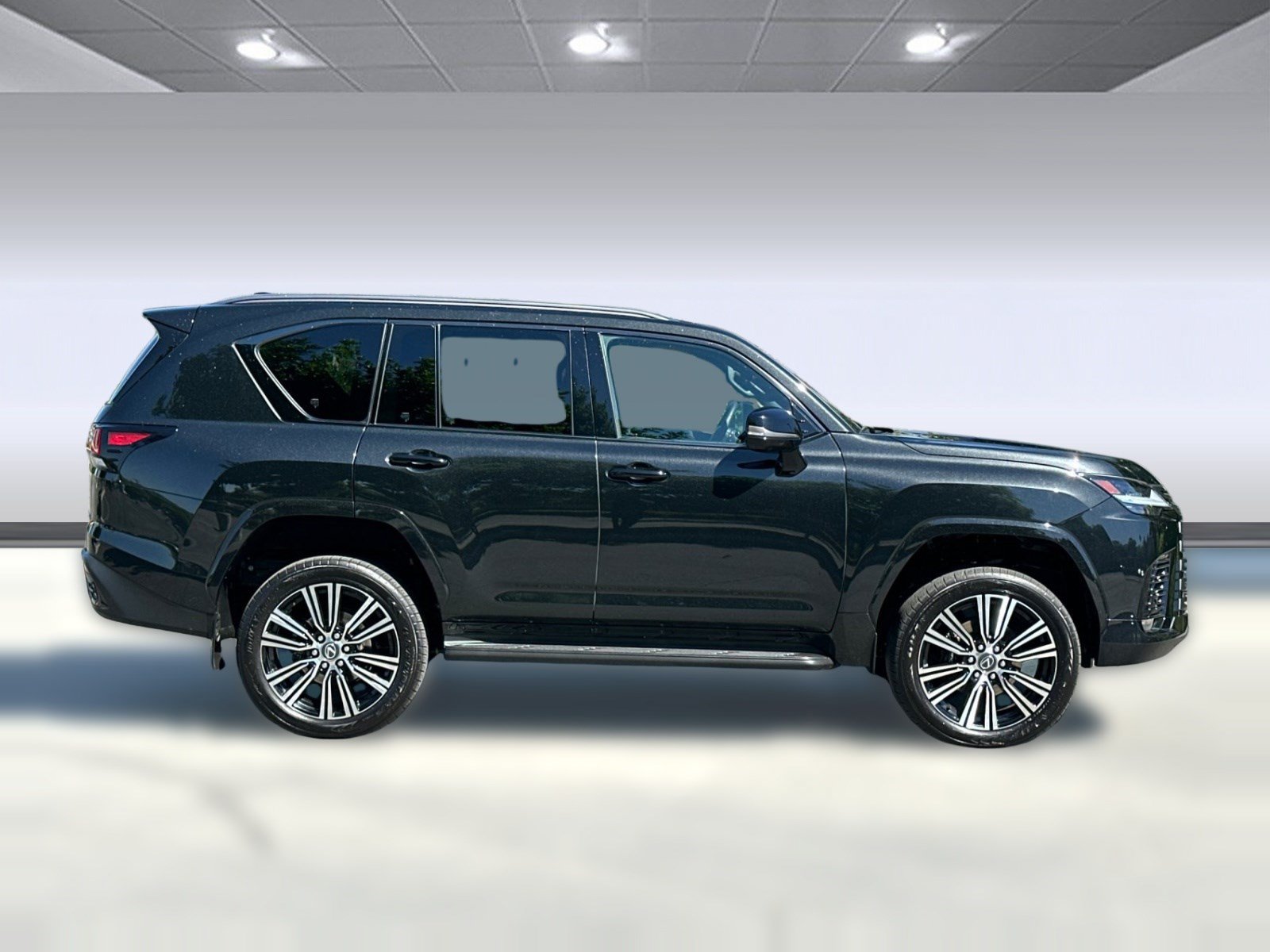Certified 2024 Lexus LX 600 4WD w/ Appearance Package image 8