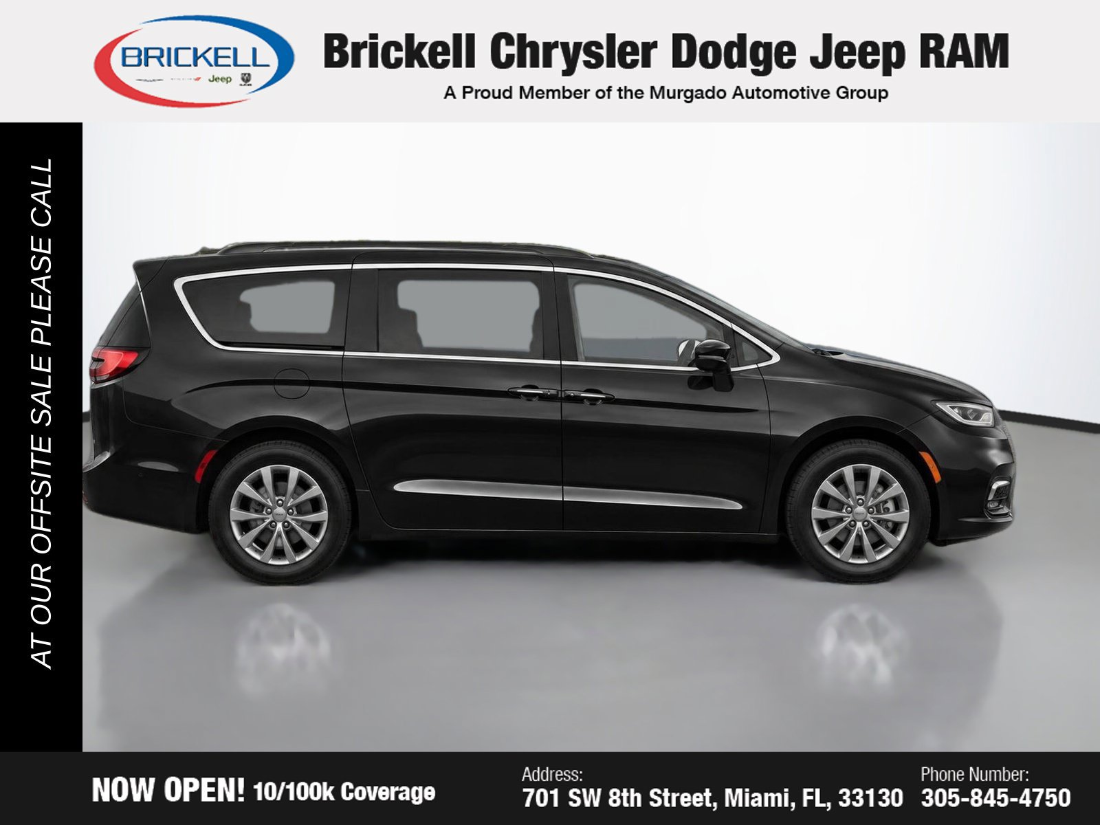 Used 2024 Chrysler Pacifica Touring-L FWD image 10