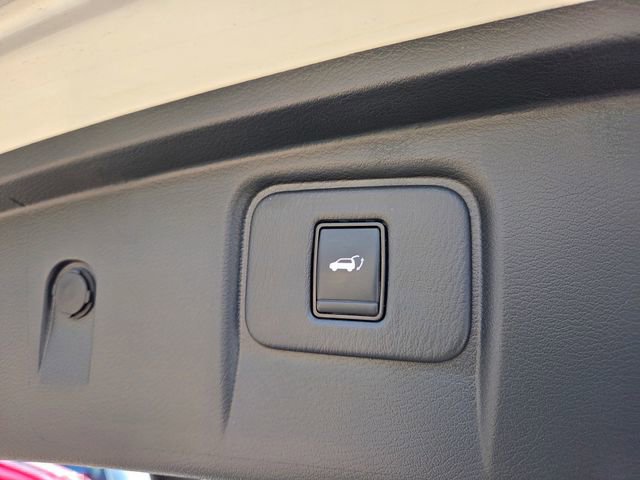 Used 2022 Nissan Murano SV image 19