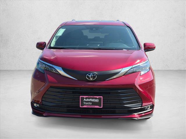 New 2026 Toyota Sienna XLE FWD image 6