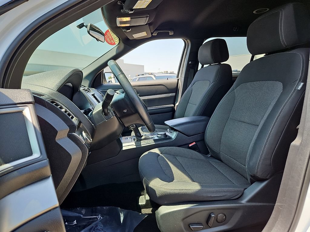 Used 2019 Ford Explorer XLT w/ Class III Trailer Tow Package AWD/4WD image 16