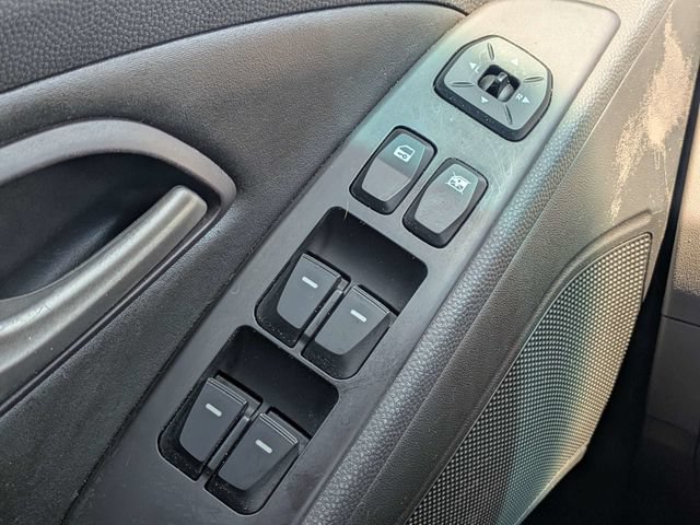Used 2013 Hyundai Tucson GLS FWD image 22