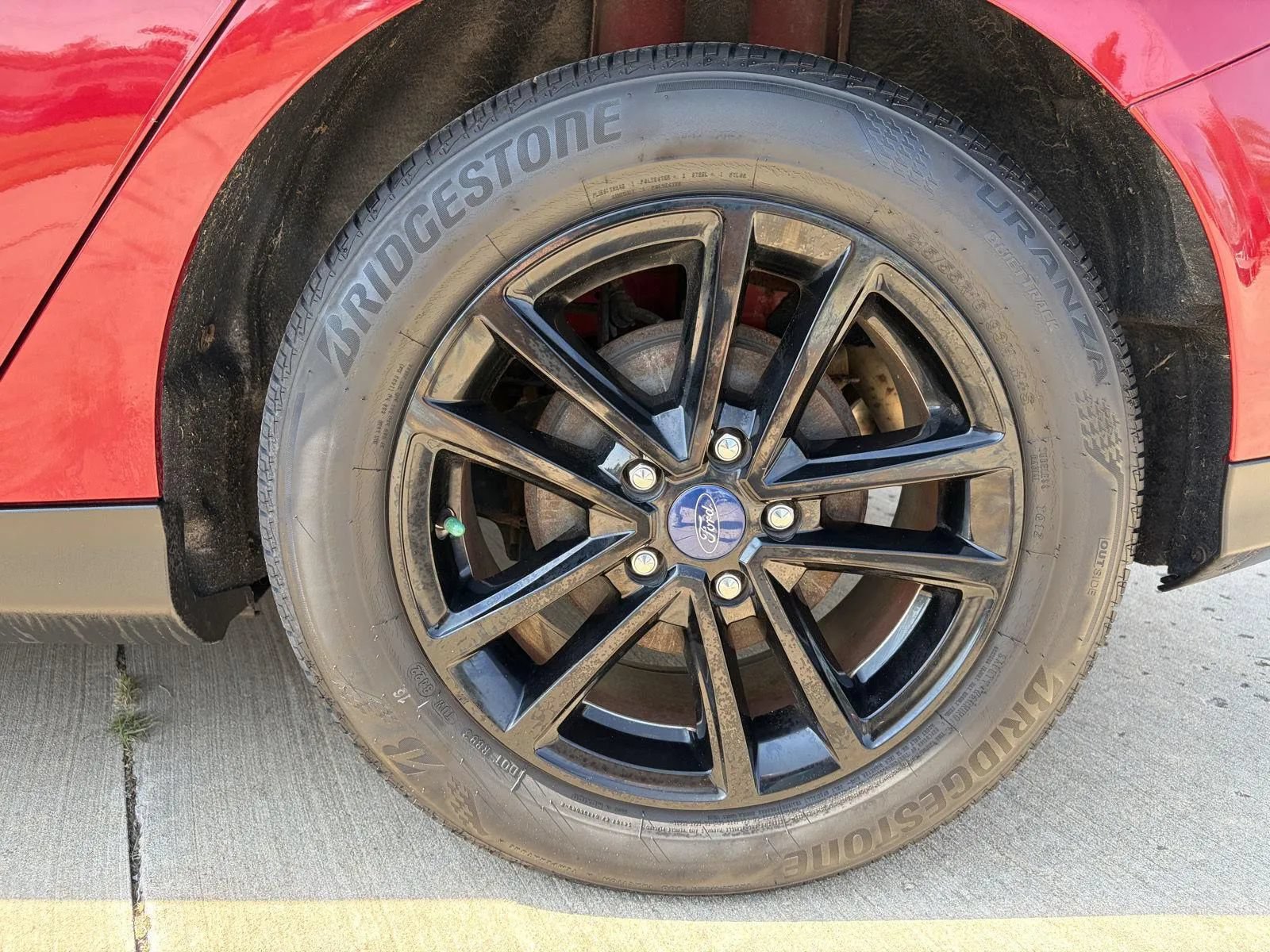 Used 2015 Ford Focus SE w/ SE Cold Weather Package FWD image 9