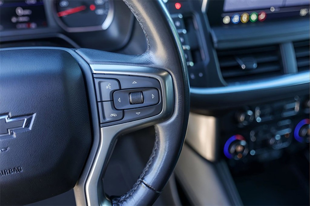 Used 2021 Chevrolet Suburban Z71 image 13