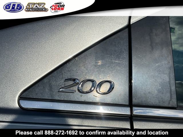 Used 2012 Chrysler 200 Touring image 9