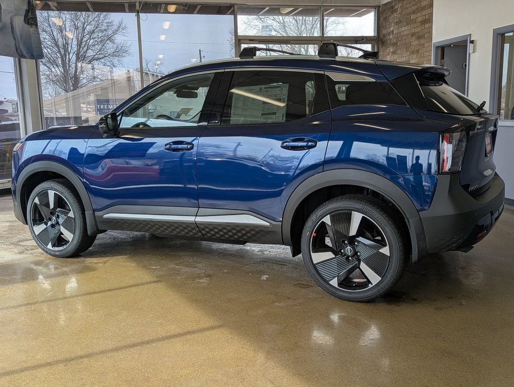 New 2026 Nissan Kicks SR w/ SR Premium Package image 3