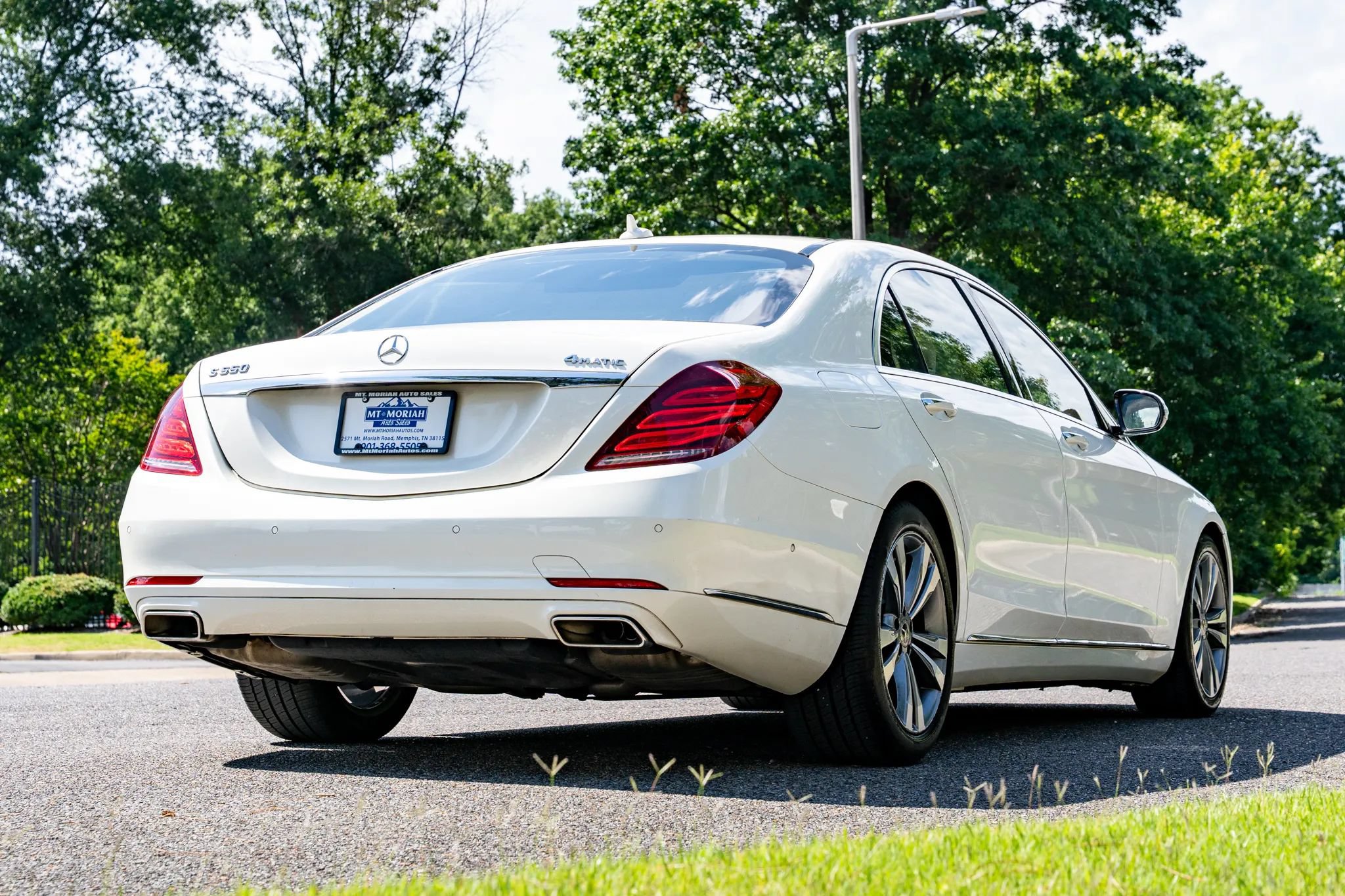 Used 2017 Mercedes-Benz S 550 4MATIC Sedan image 6