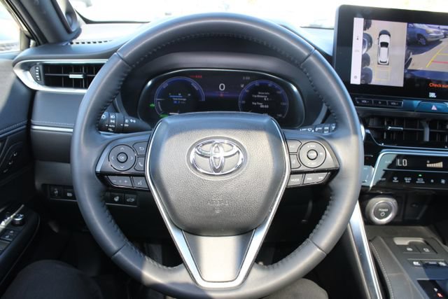 Used 2024 Toyota Venza Limited AWD/4WD image 16