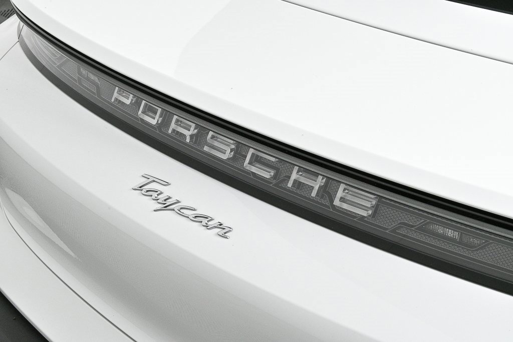 Certified 2025 Porsche Taycan image 36