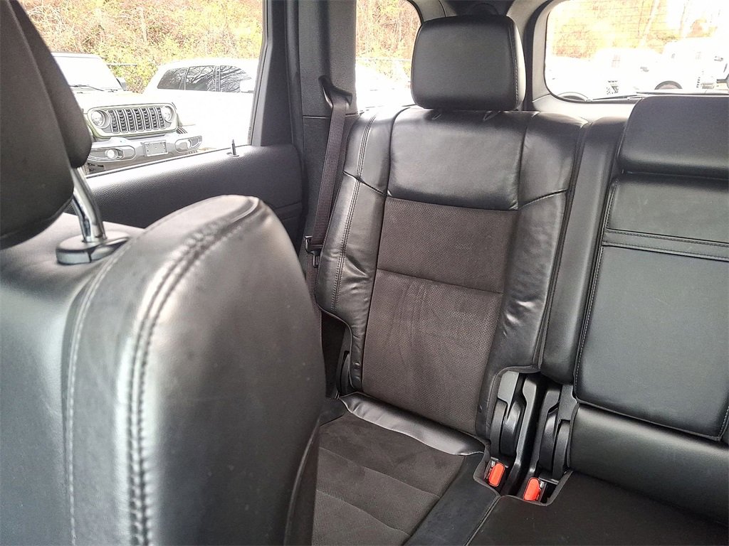 Used 2021 Jeep Grand Cherokee Laredo X image 12