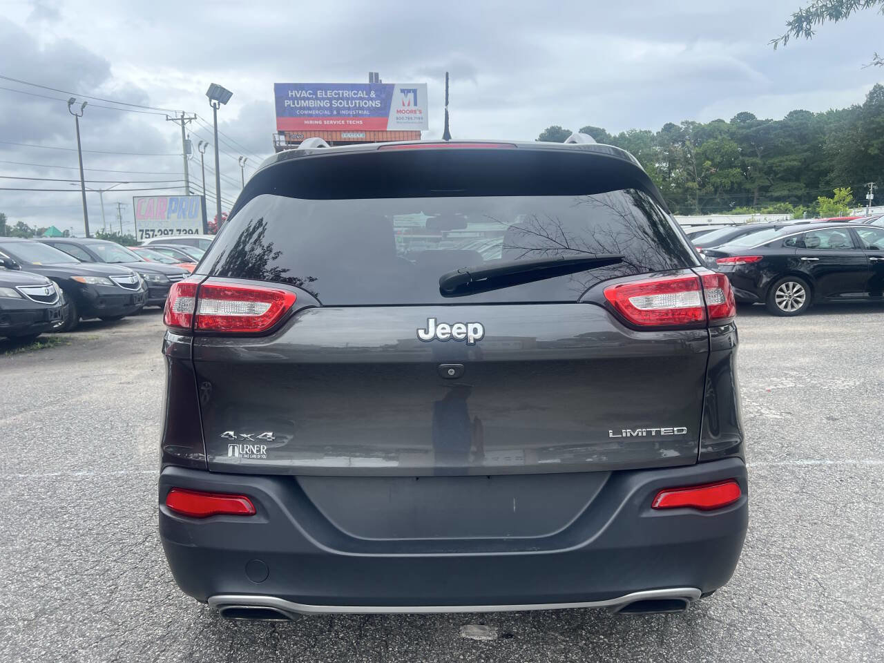 Used 2015 Jeep Cherokee Limited image 7