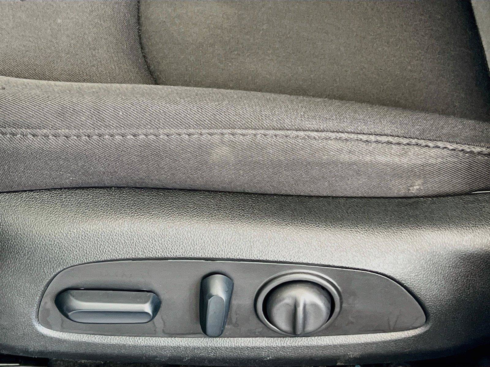 Used 2024 Chevrolet Malibu LT FWD image 21