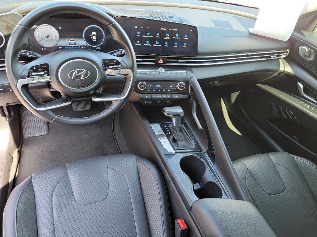 Used 2023 Hyundai Elantra Limited FWD image 14