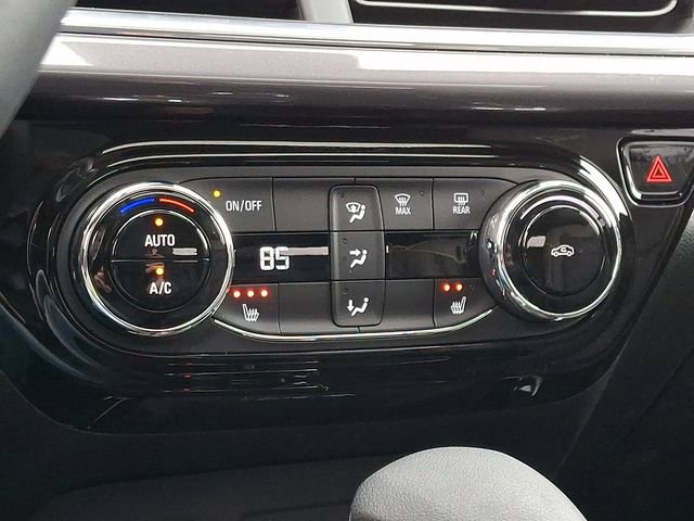 Used 2024 Chevrolet Trax ACTIV w/ Sunroof Package FWD image 18