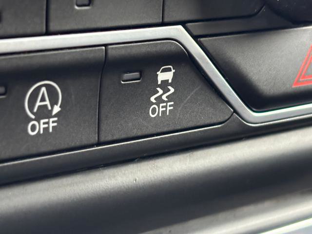 Used 2018 Jeep Wrangler Rubicon AWD/4WD image 18