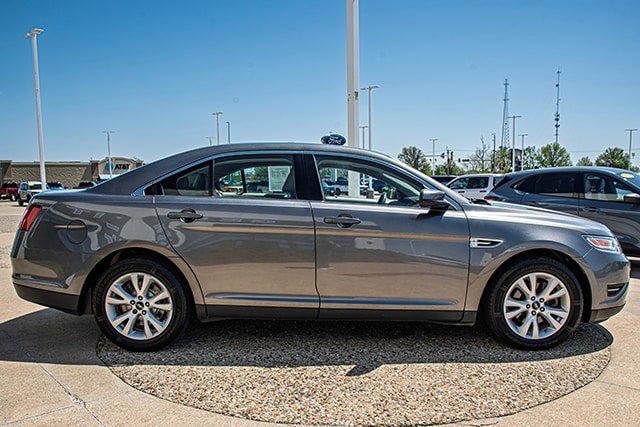 Used 2011 Ford Taurus SEL w/ 201A Rapid Spec Order Code FWD image 6