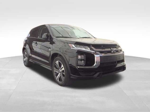 Used 2025 Mitsubishi Outlander Sport AWD image 3