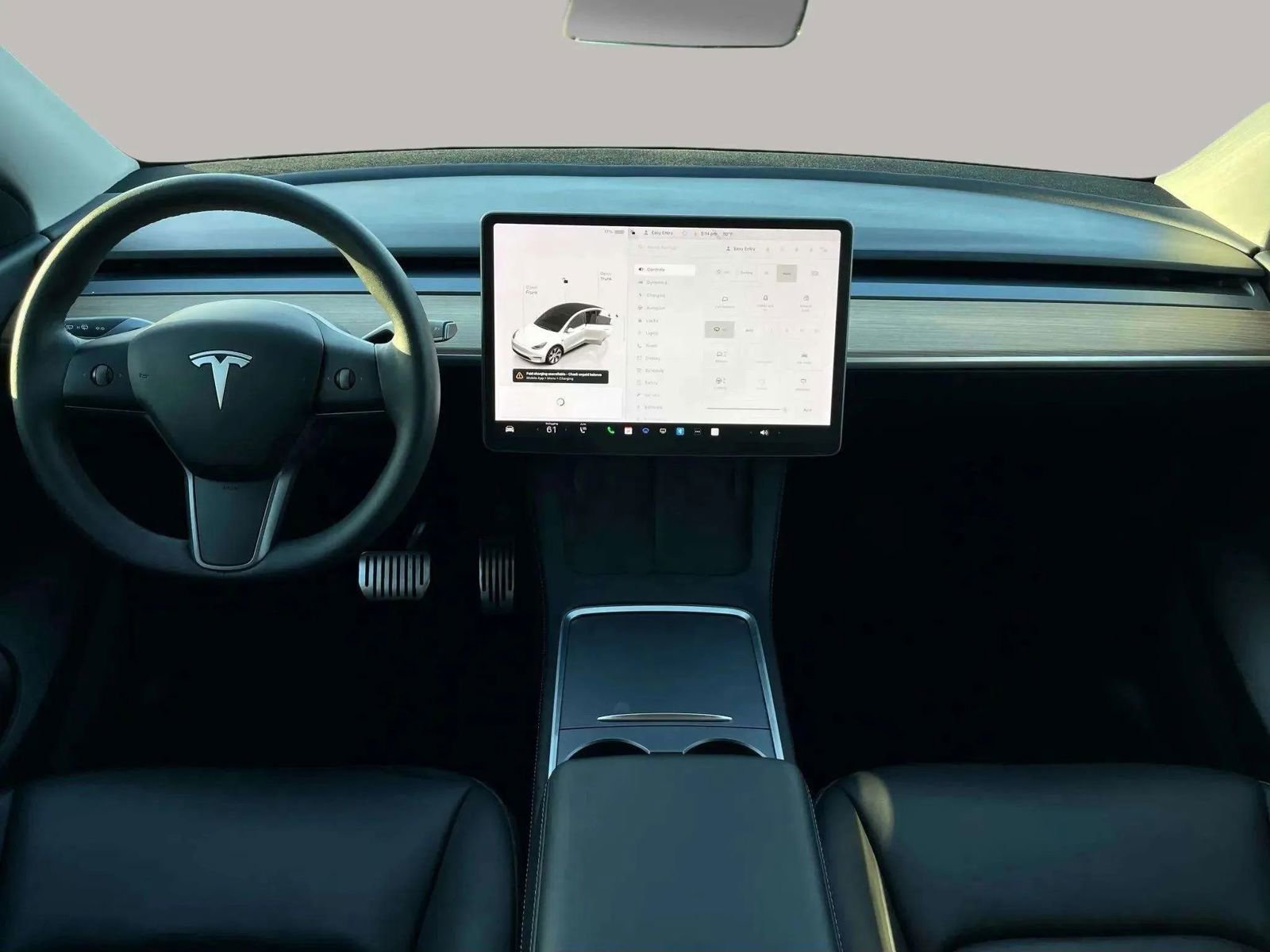 Used 2022 Tesla Model Y Long Range image 15