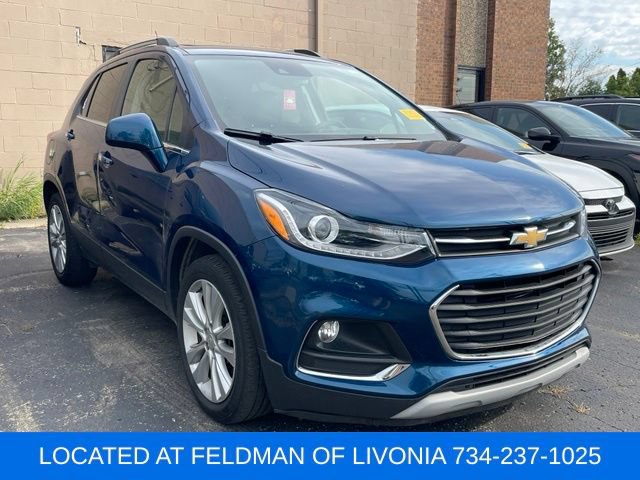Used 2020 Chevrolet Trax Premier w/ LPO, Cargo Package FWD image 5