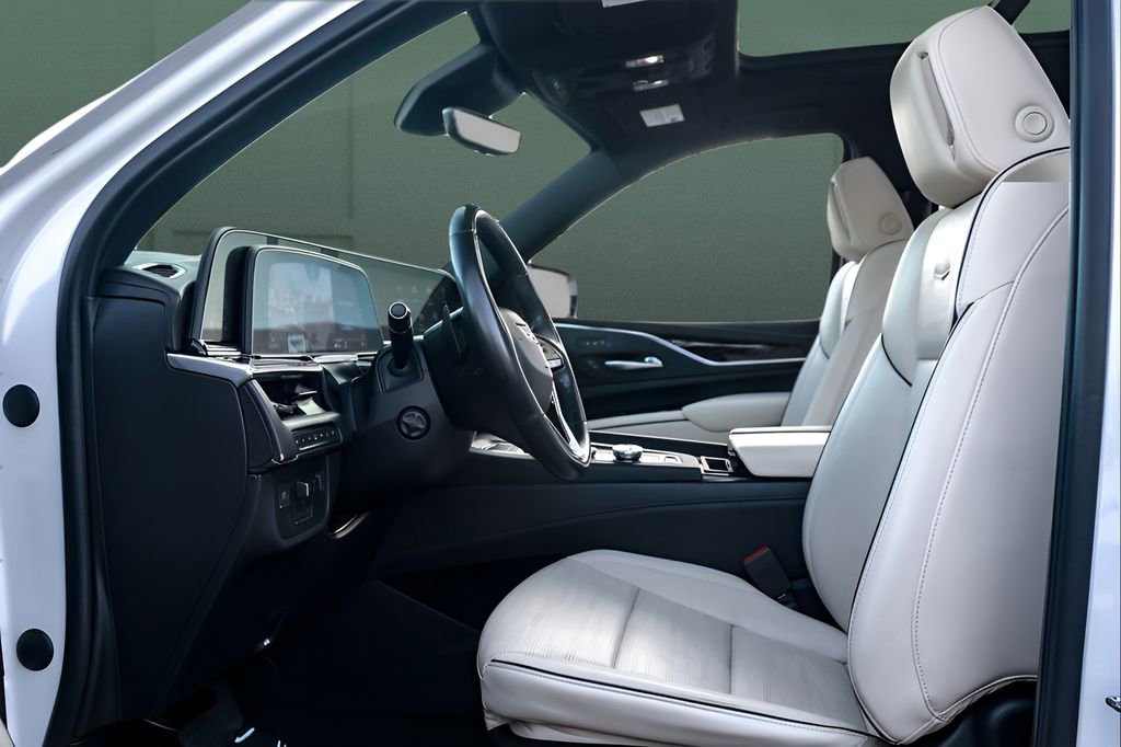 Used 2023 Cadillac Escalade ESV Sport w/ Touring Package image 16