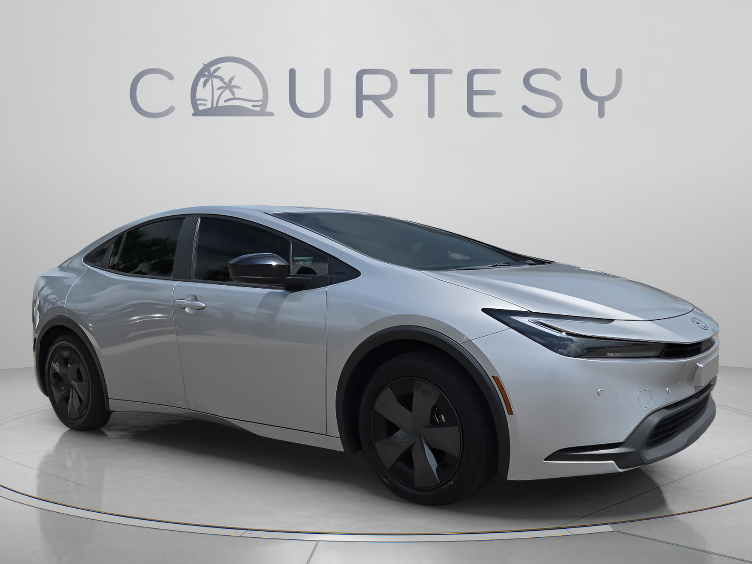 Certified 2025 Toyota Prius LE FWD image 7