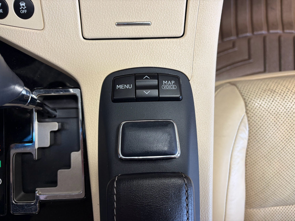 Used 2013 Lexus ES 300h w/ Luxury Pkg FWD image 20