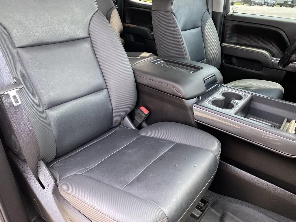 Used 2019 GMC Sierra 2500 SLT w/ Duramax Plus Package AWD/4WD image 31