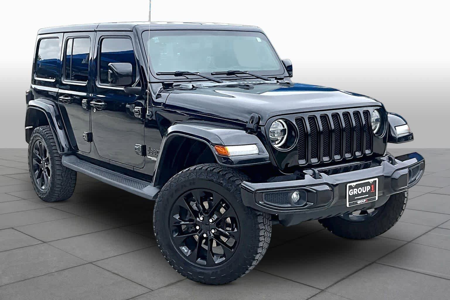 Used 2021 Jeep Wrangler Unlimited Sahara AWD/4WD image 3