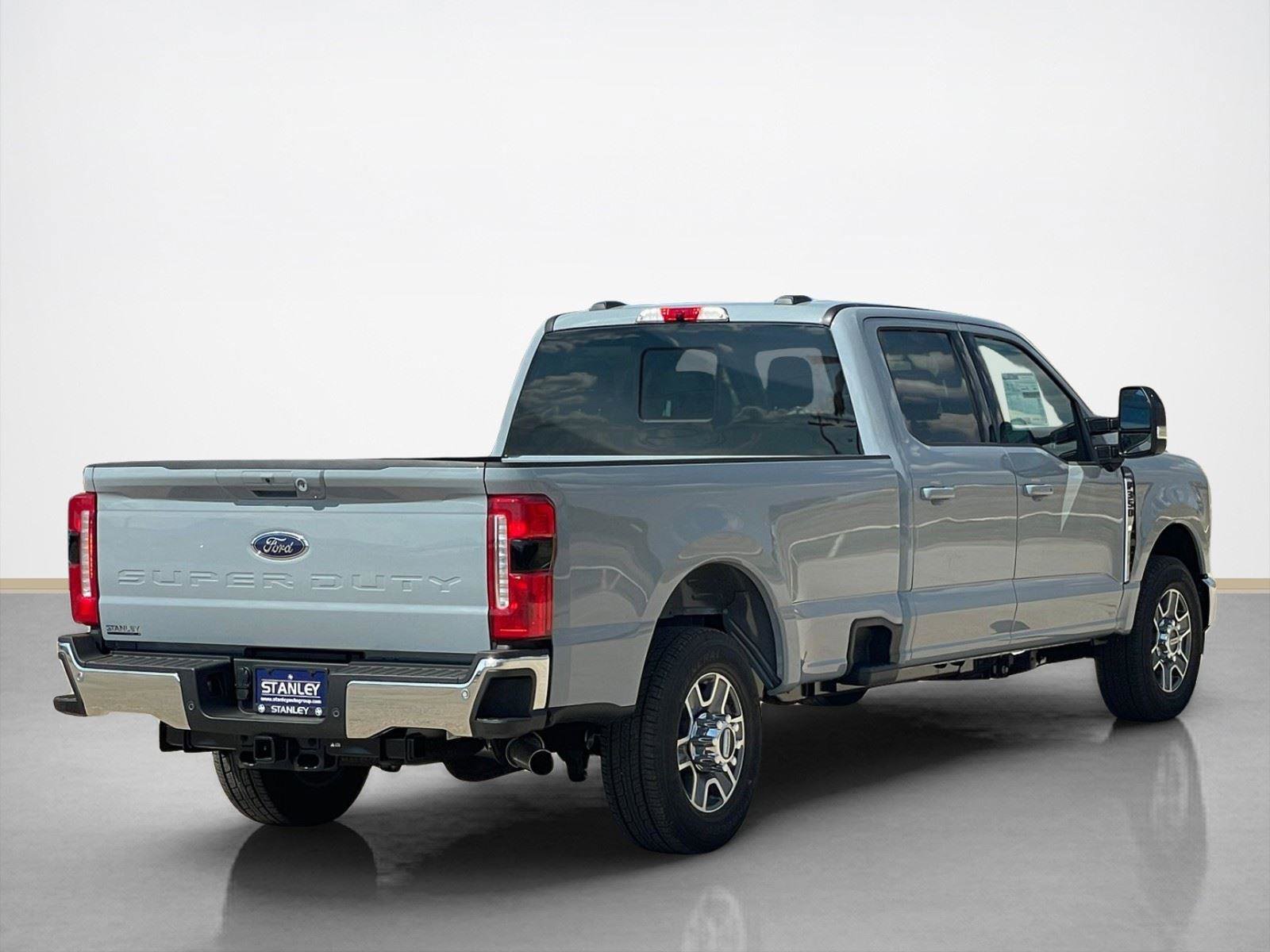 New 2026 Ford F350 Lariat RWD image 8