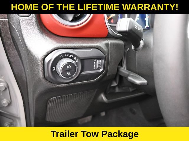 Used 2023 Jeep Gladiator Rubicon w/ Cold Weather Group AWD/4WD image 16