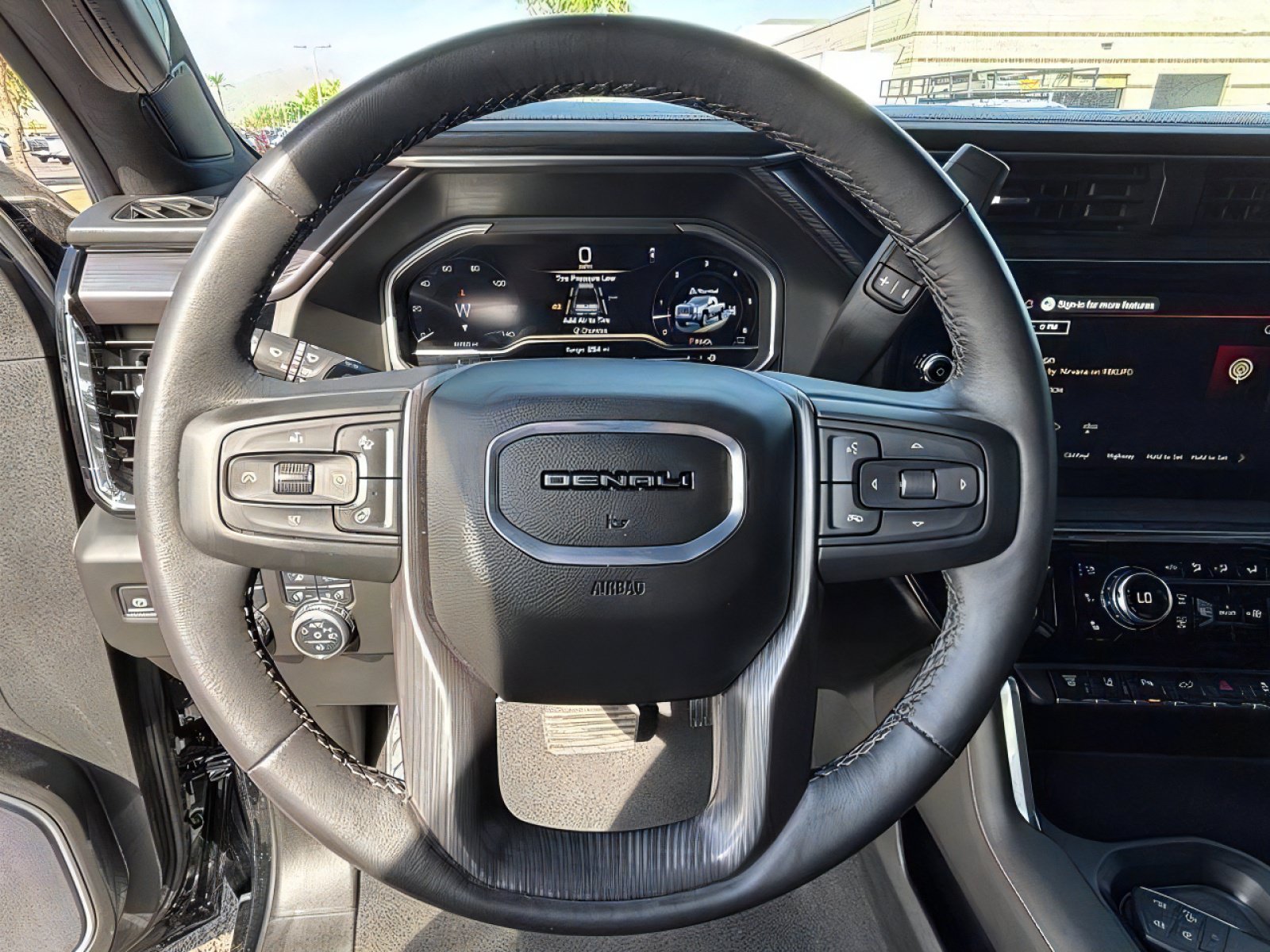 Used 2025 GMC Sierra 2500 Denali Ultimate w/ Max Trailering Package AWD/4WD image 12