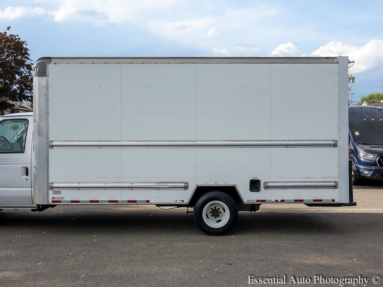 Used 2017 Ford E-350 and Econoline 350 Super Duty RWD image 7