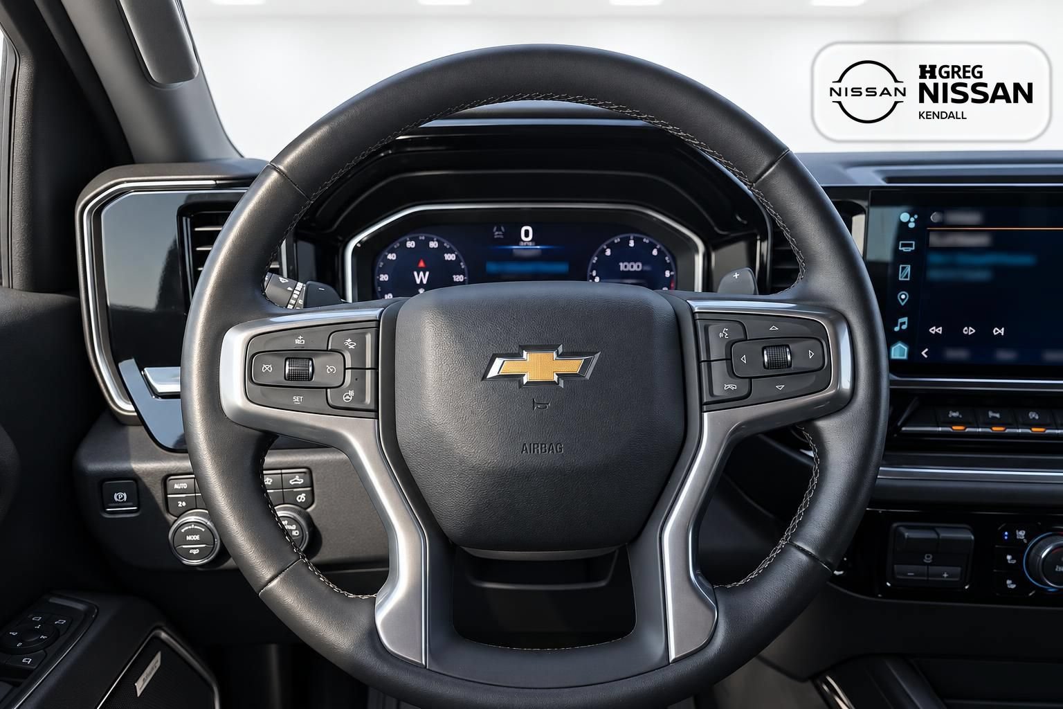Used 2024 Chevrolet Silverado 1500 LTZ AWD/4WD image 9