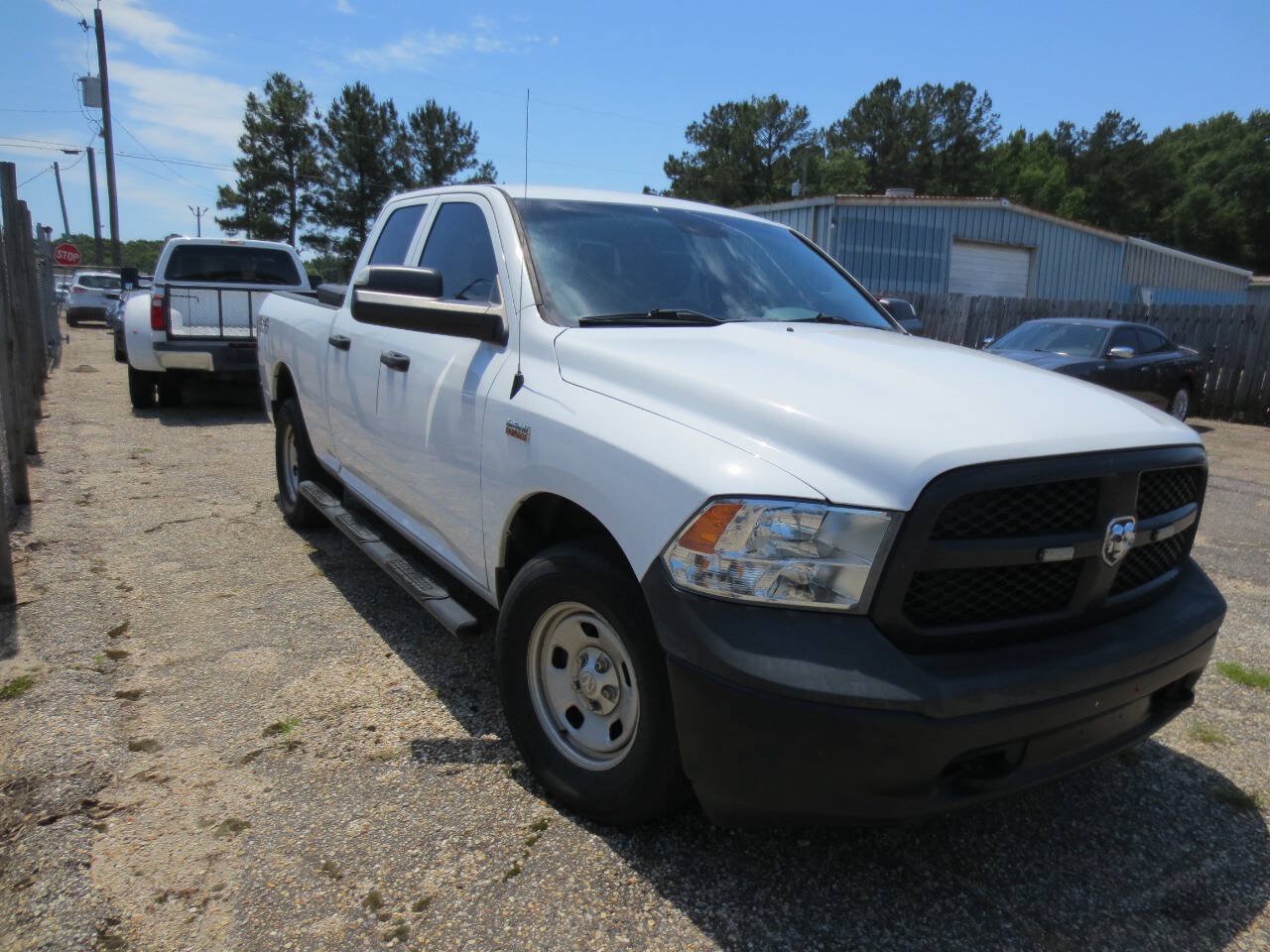 Used 2018 RAM 1500 Tradesman w/ Popular Equipment Group AWD/4WD image 2