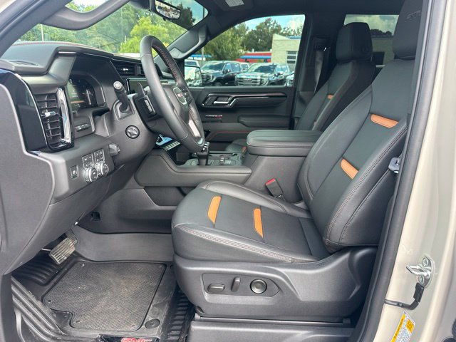 Used 2026 GMC Sierra 1500 AT4 w/ AT4 Premium Package AWD/4WD image 11